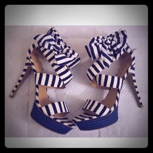 Navy& white high heel.